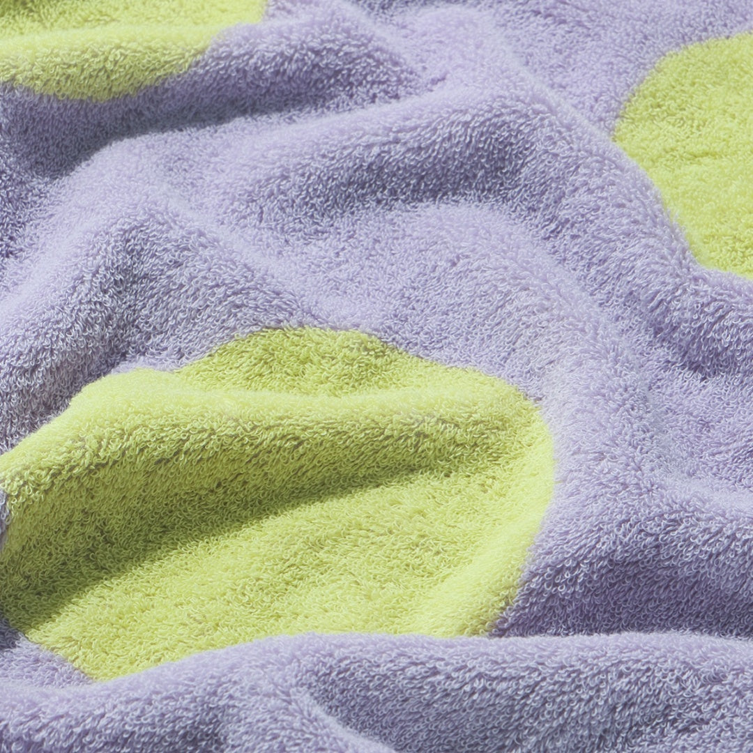 Luxury 100% Cotton Bath Towel - Green Polka Dot